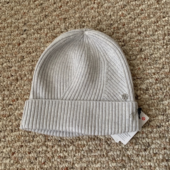 lululemon athletica Accessories - Lululemon Knit Beanie